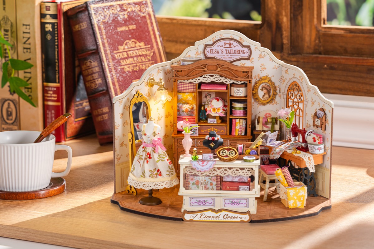 Why Miniature Decor Fits Modern Homes